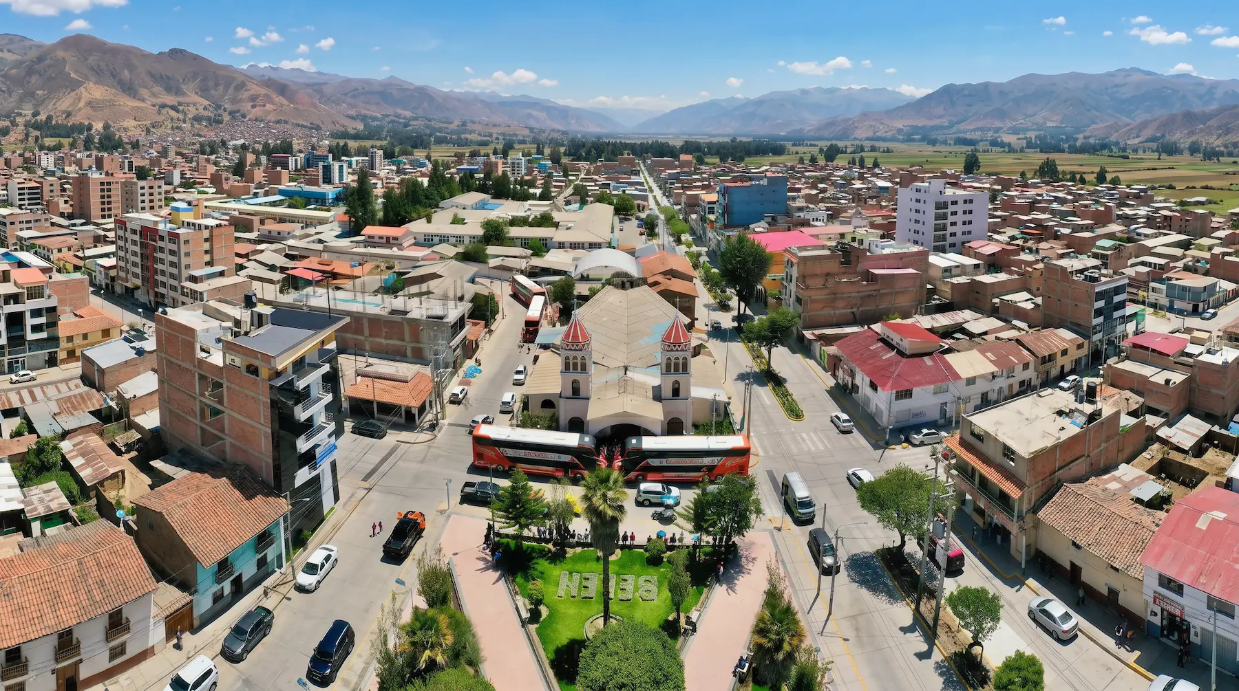 Vista aérea de la ciudad de Huaraz